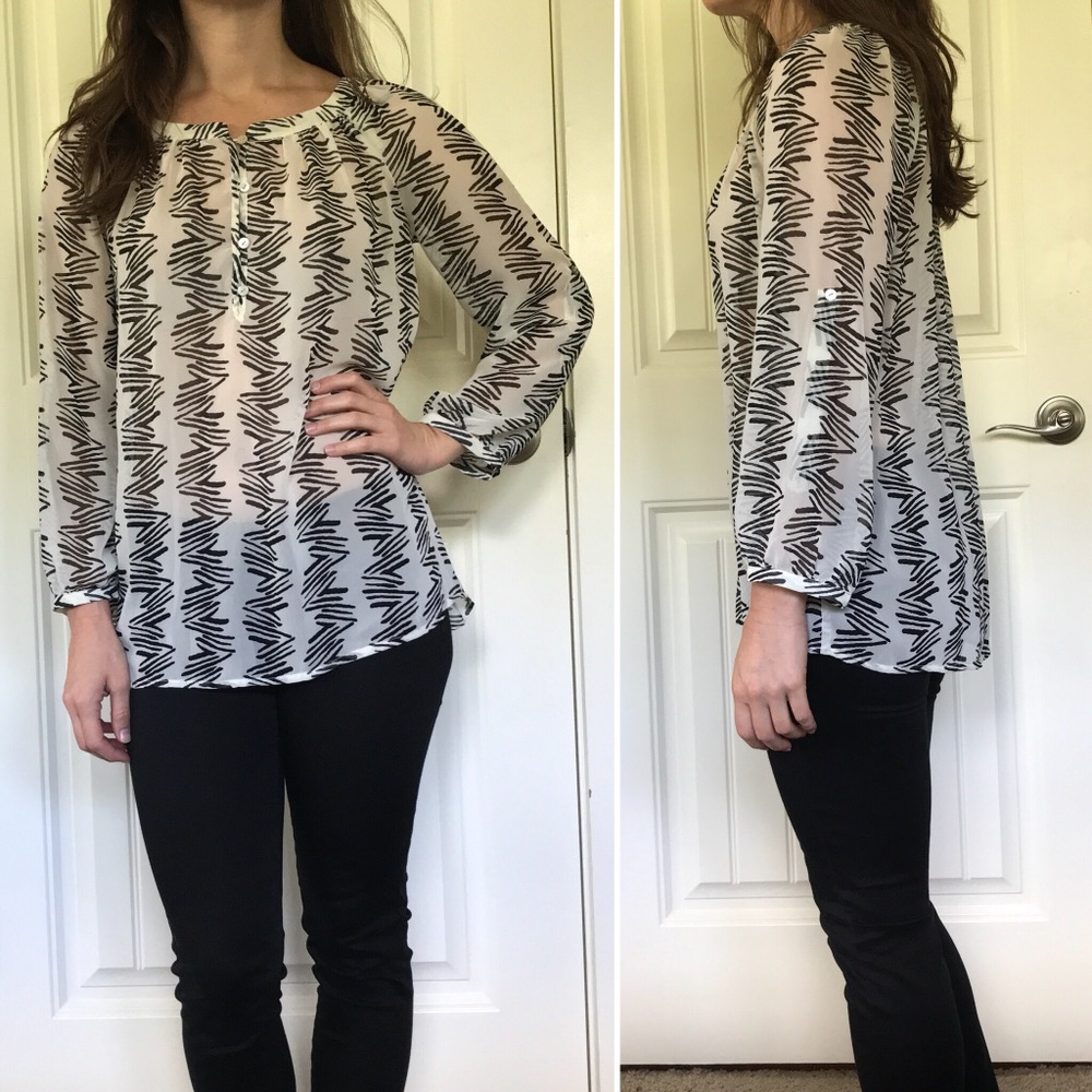 Bellatrix flowy blouse top black/white tribal XS